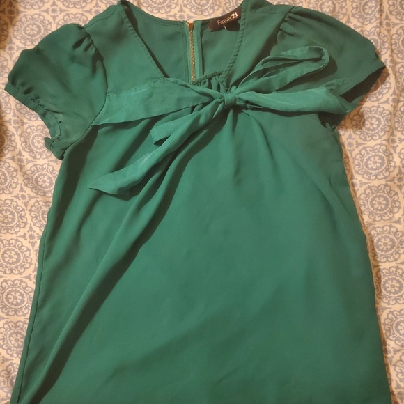 Forever 21 Tops - Blouse Forever 21 Tops - Blouse